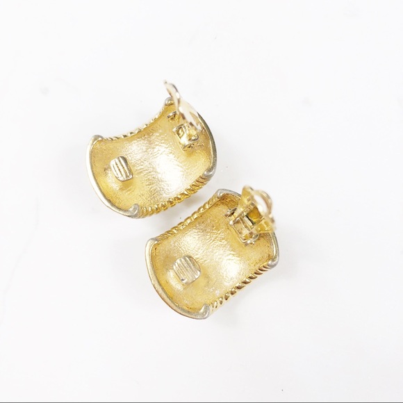 *SOLD*Givenchy Ribbed Gold Clip Earrings - Picture 3 of 6